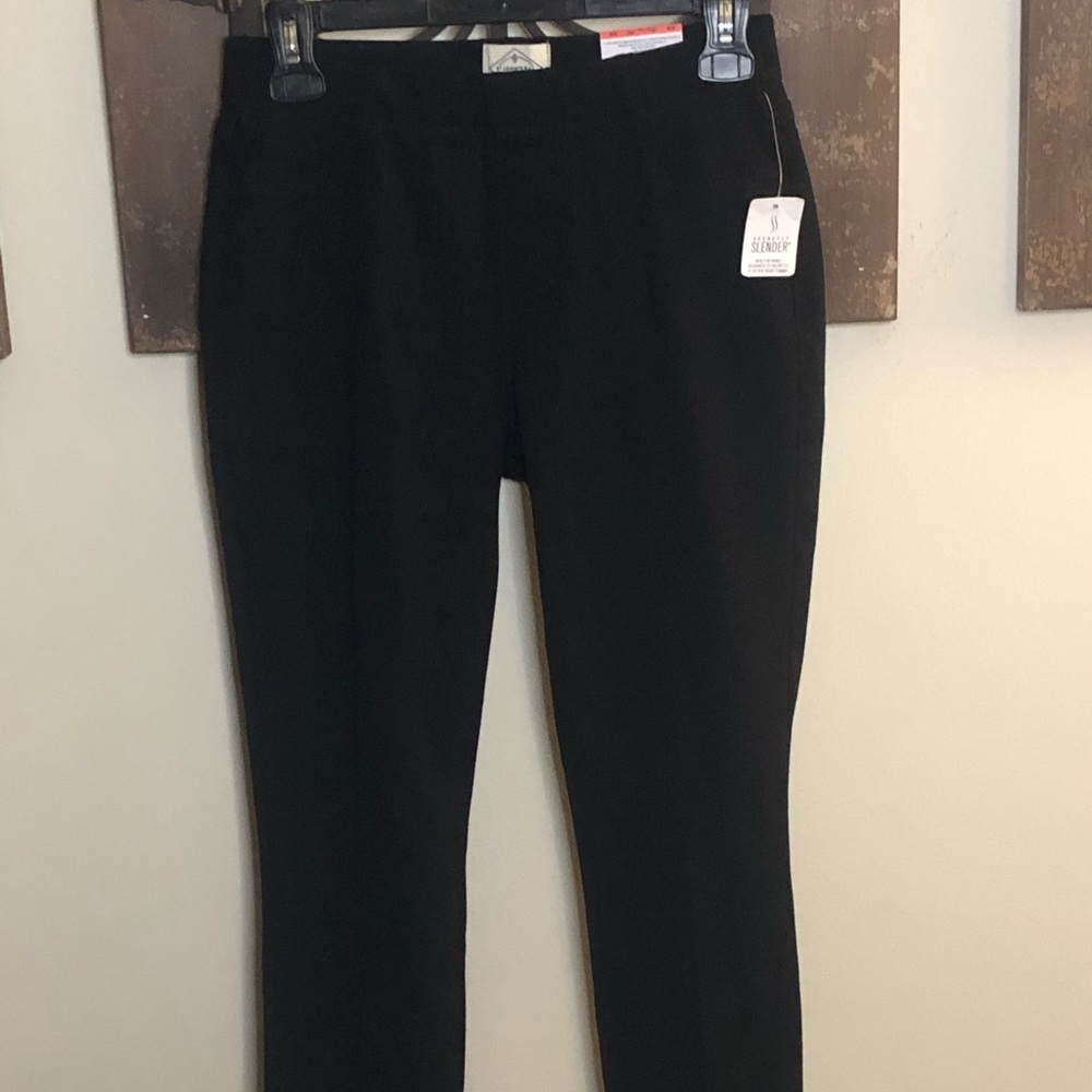 NWT St. John’s Bay jeggings xs. Inseam 25”